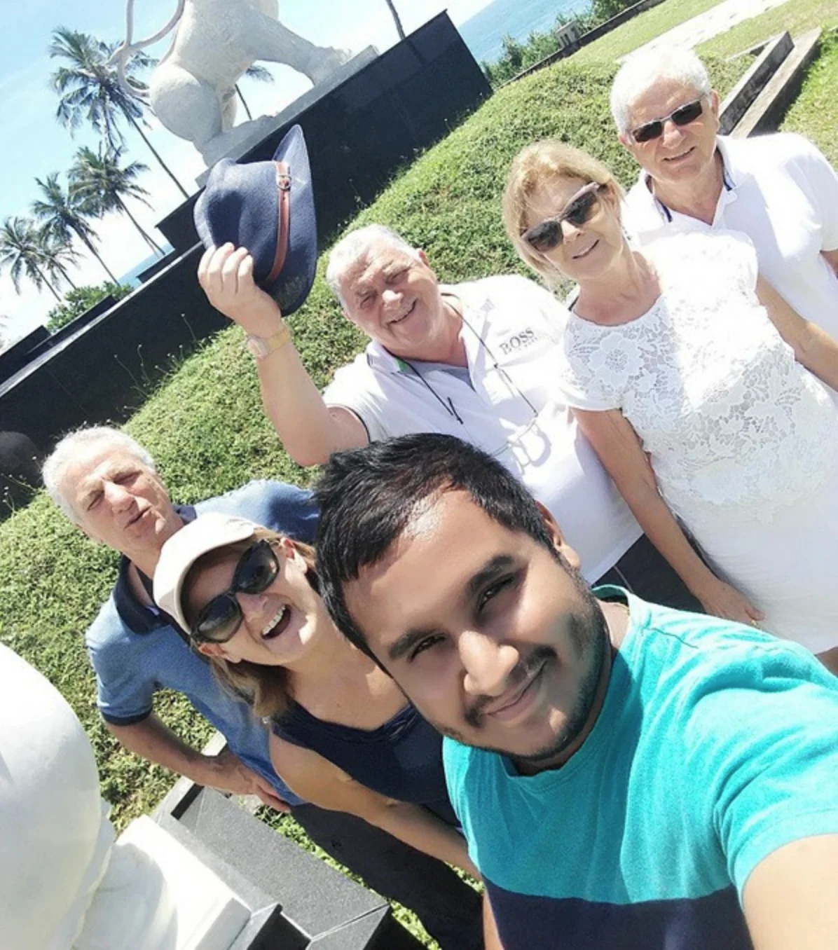 Group of travelers sightseeing in Sri Lanka with a private driver